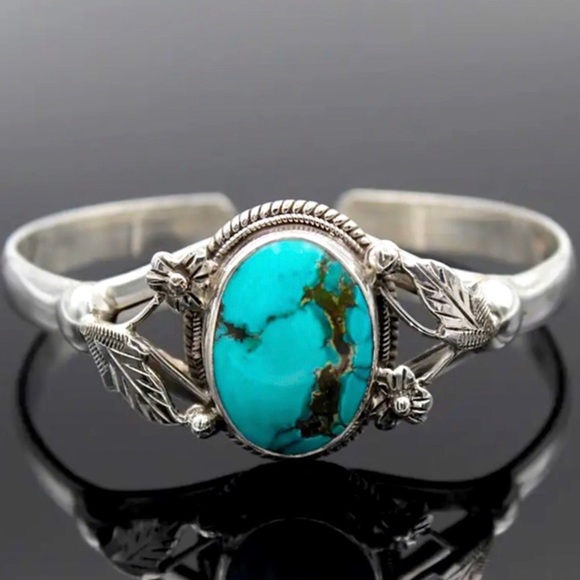 NEW Southwestern Adjustable Cuff Bracelet - Picture 2 of 6